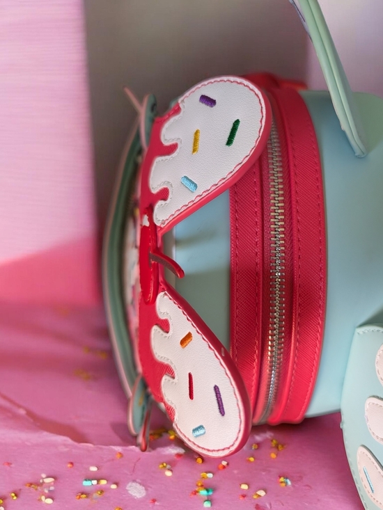 Disney Parks x Loungefly Minnie Mouse Ice Cream Banana Split Mini Backpack NWOT main image 5